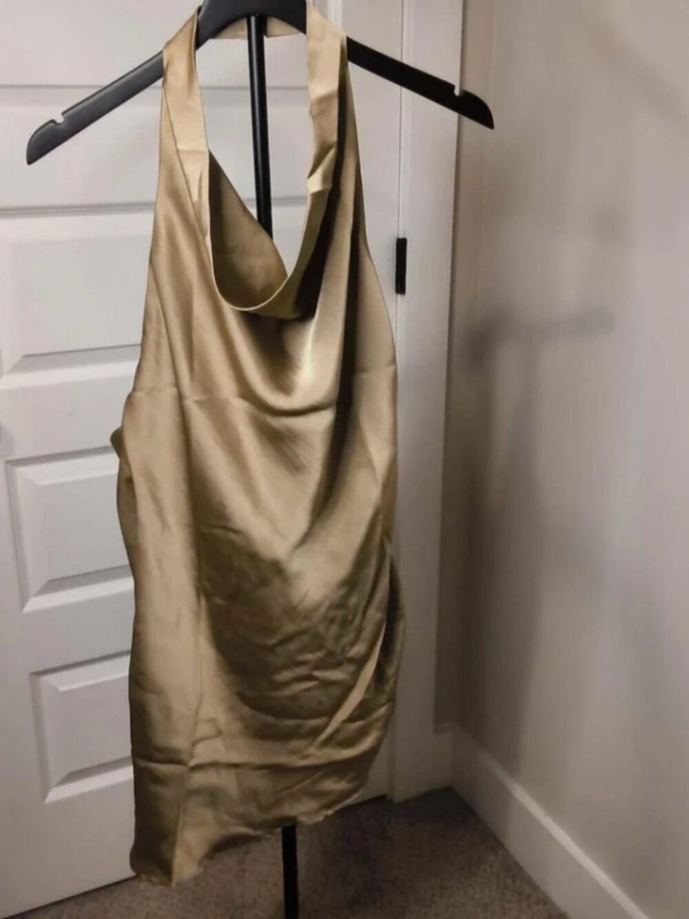 NWT Fashion Nova Cowl Neck Satin Halter Top sz 1X